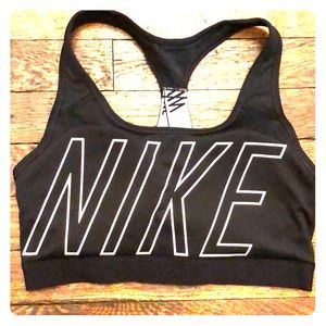 Nike sports bra size small